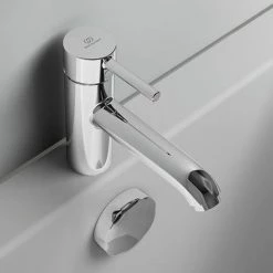 Ideal Standard Ceraline 1 Tap Hole Bath Filler - BC190AA 13 Ideal Standard Ceraline 1 Tap Hole Bath Filler - BC190AA -Ideal Standard Shop BC190AA D4 460